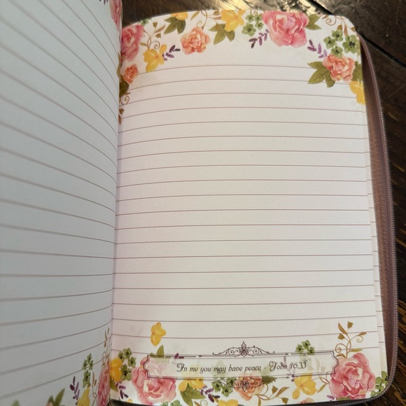 NEW Floral Pink and White Journal - Picture 2 of 3